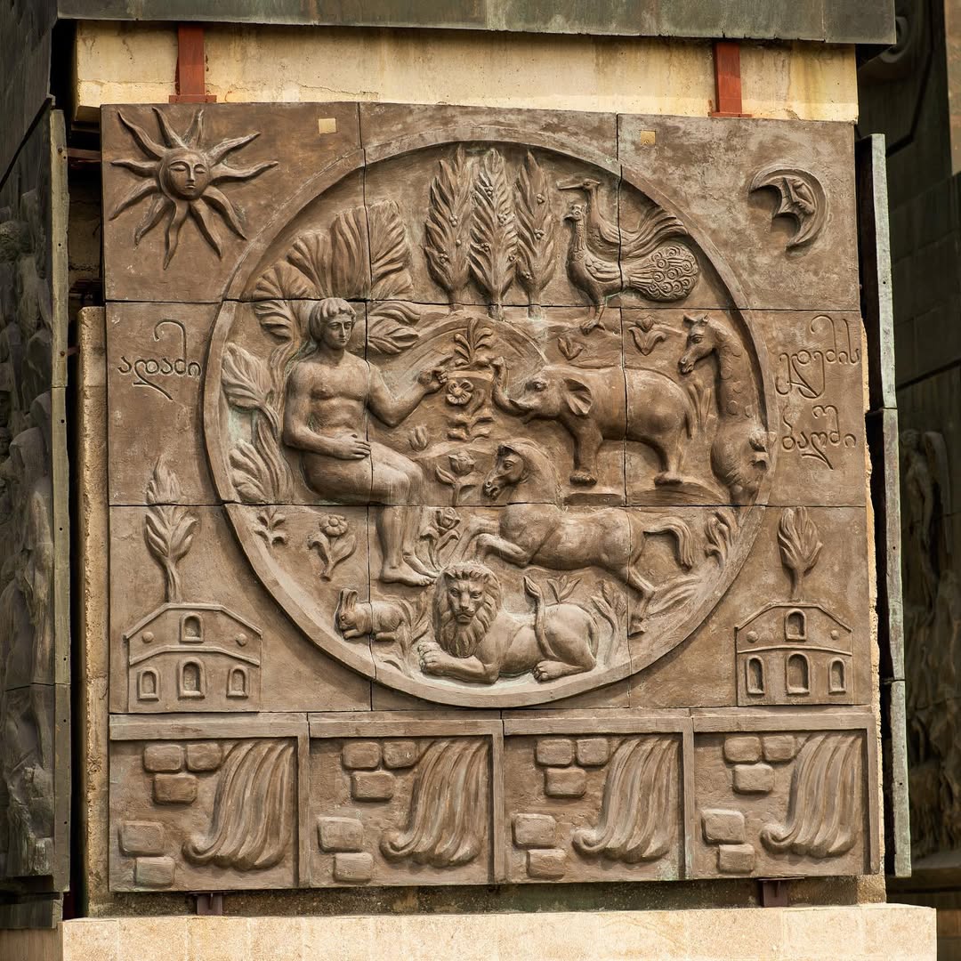 Monumentale Reliefs