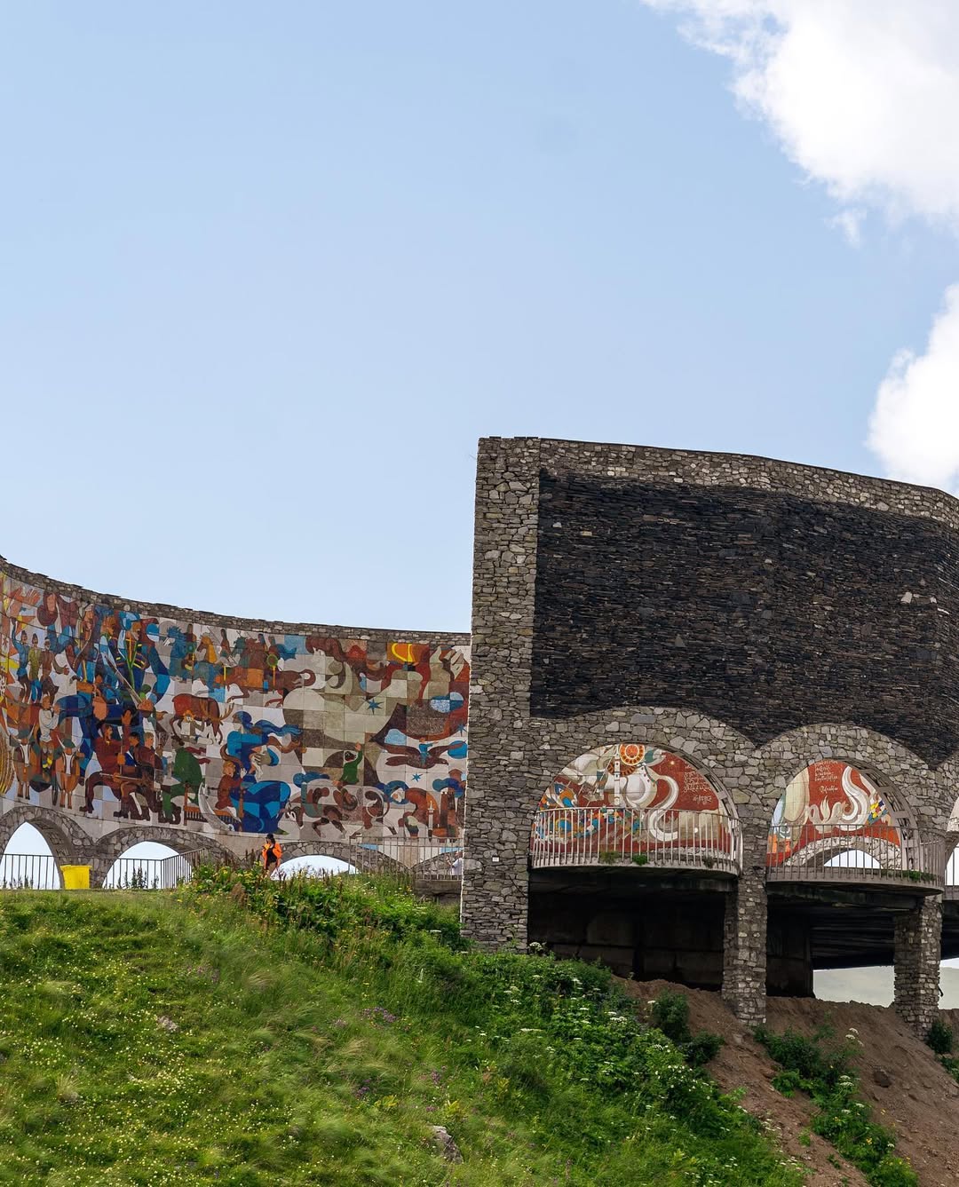 Gudauri Panorama Monument