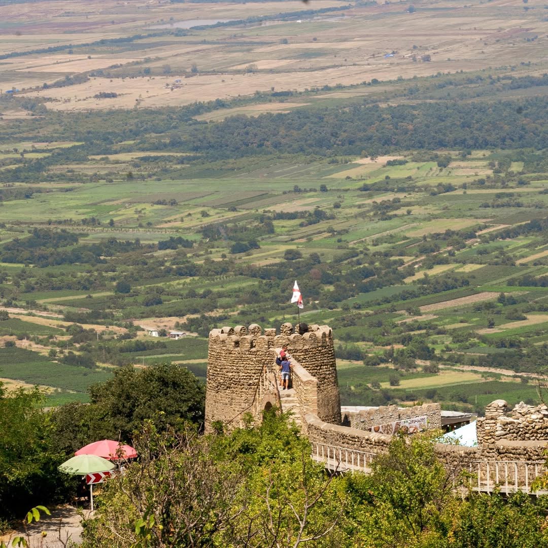 Sighnaghi: Georgiens Stadt der Liebe & Weinparadies